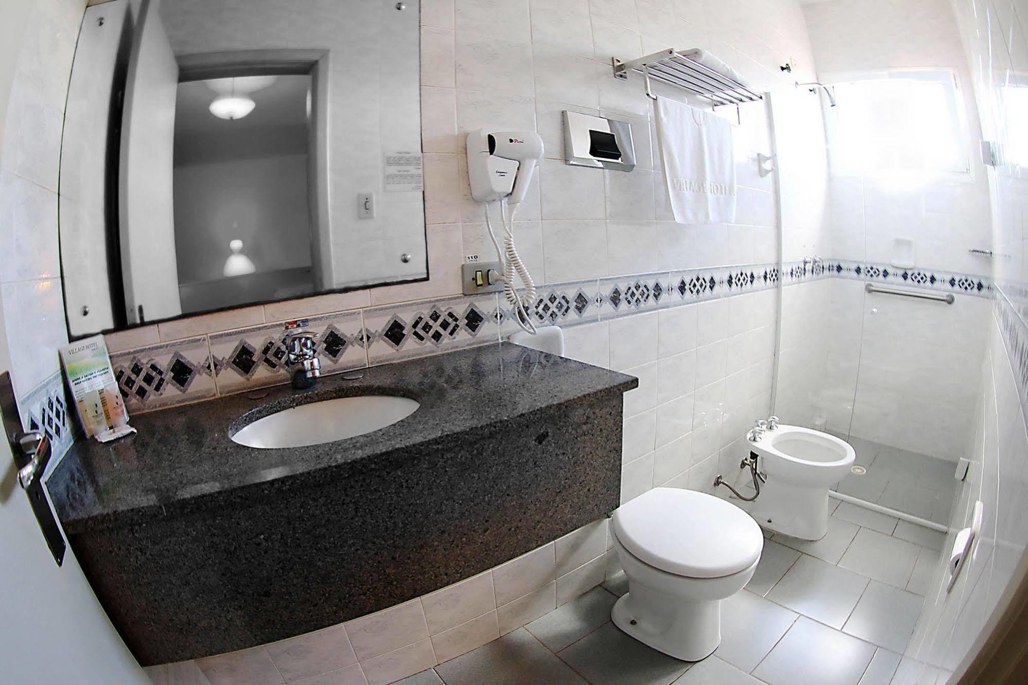 Village Hotel بونتا غروسا المظهر الخارجي الصورة